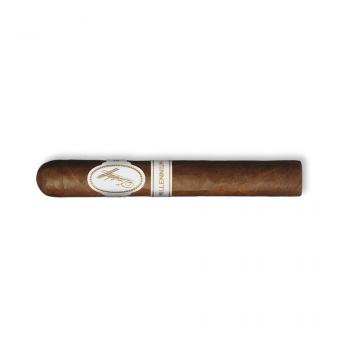 Davidoff Millenium Petit Corona