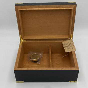 Preview: Humidor schwarz lackiert offen