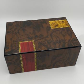 Preview: Humidor braun lackiert marmoriert - Mängel am Lack