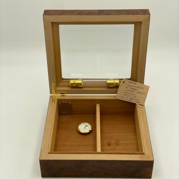 Preview: Humidor mit Scheibe hellbraun offen