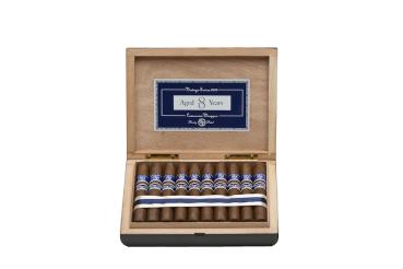 Preview: Rocky Patel Vintage 2003 Cameroon Toro Preview: Rocky Patel Vintage 2003 Cameroon Toro Zigarrenkiste offen
