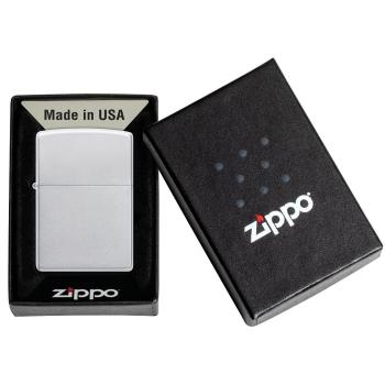Preview: Zippo Feuerzeug Base Satin Chrome Verpackung
