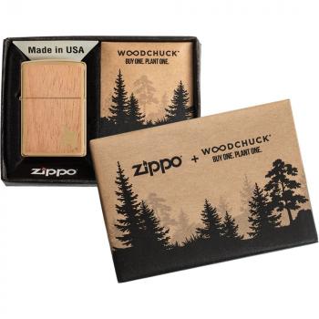 Preview: Zippo Woodchuck Brushed Brass mit Verpackung