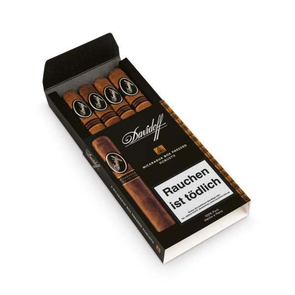 Davidoff Nicaragua Box Pressed Robusto Packung schwarz mit weißer Aufschrift