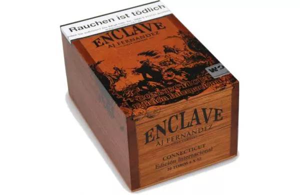 AJ Fernandez Enclave Connecticut Toro Kiste aus Holz und Orange mit Logo und schwarzer Aufschrift, geschlossen