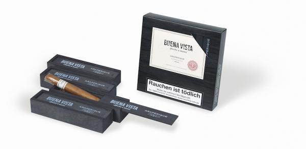 Buena Vista Araperique Churchill Packung schwarz, drei Zigarrenkisten holz schwarz mit Zigarre Logo und Aufschrift