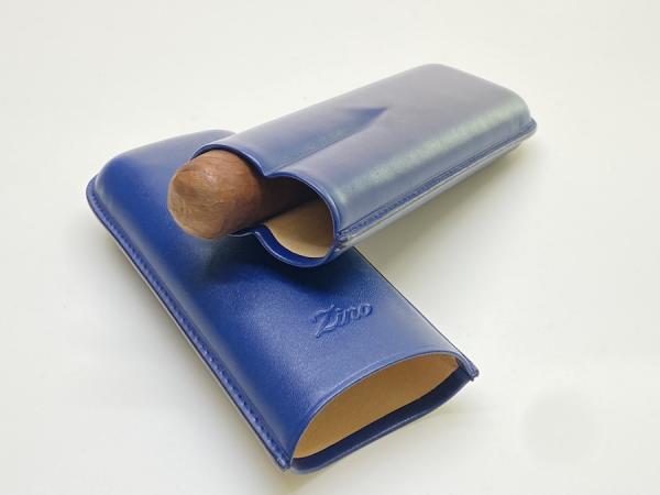 Zigarren Etui blau mit Zigarre
